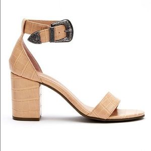 BRAND NEW 🧡 Coconuts Matisse Callin Heels sz 9